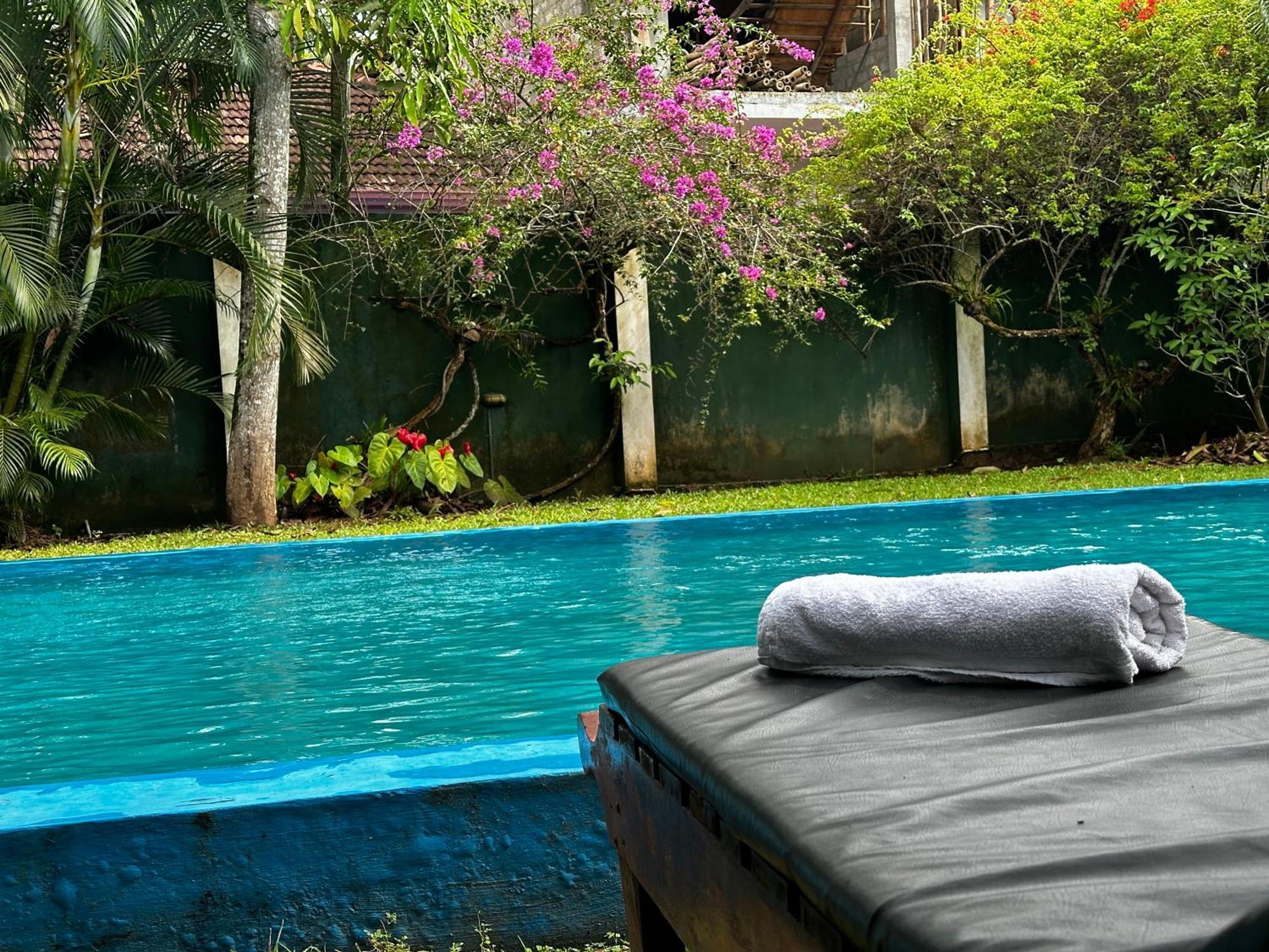 Vidisa Villas Hikkaduwa Exterior photo